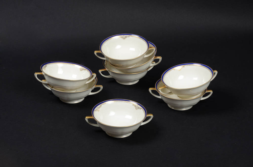 Heinrich Dinnerware Set
