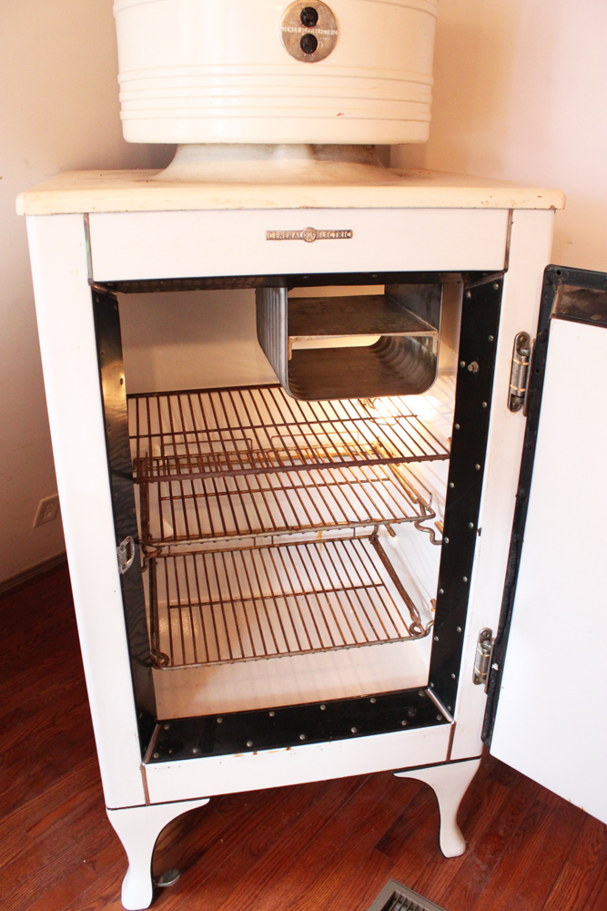 General Electric Monitor Top Refrigerator