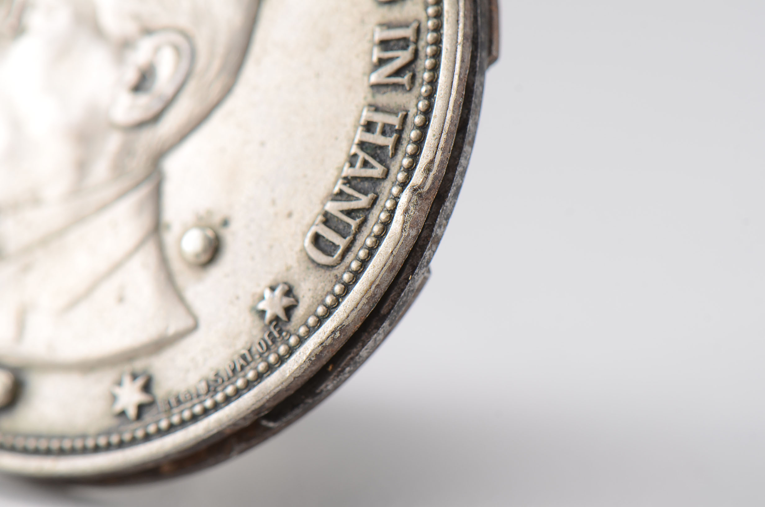 A Vintage President Wilson Coin Pocket Knife