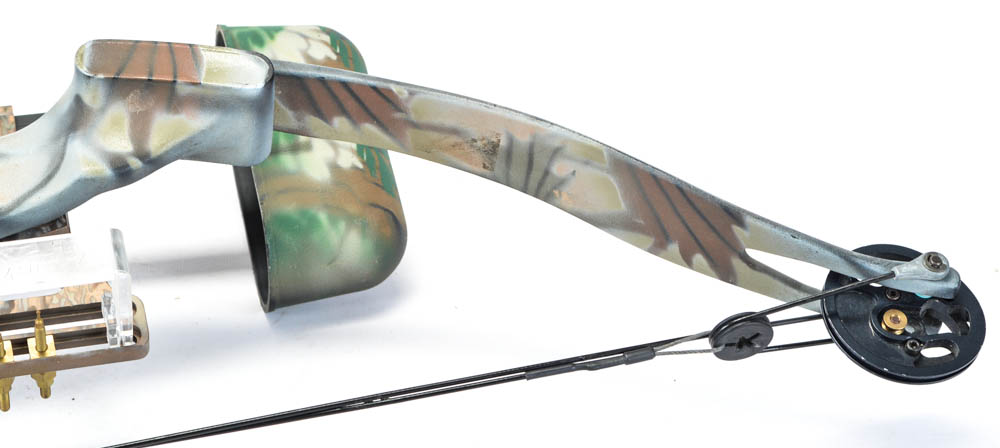 A Jennings Micro Carbon Extreme Compound Bow