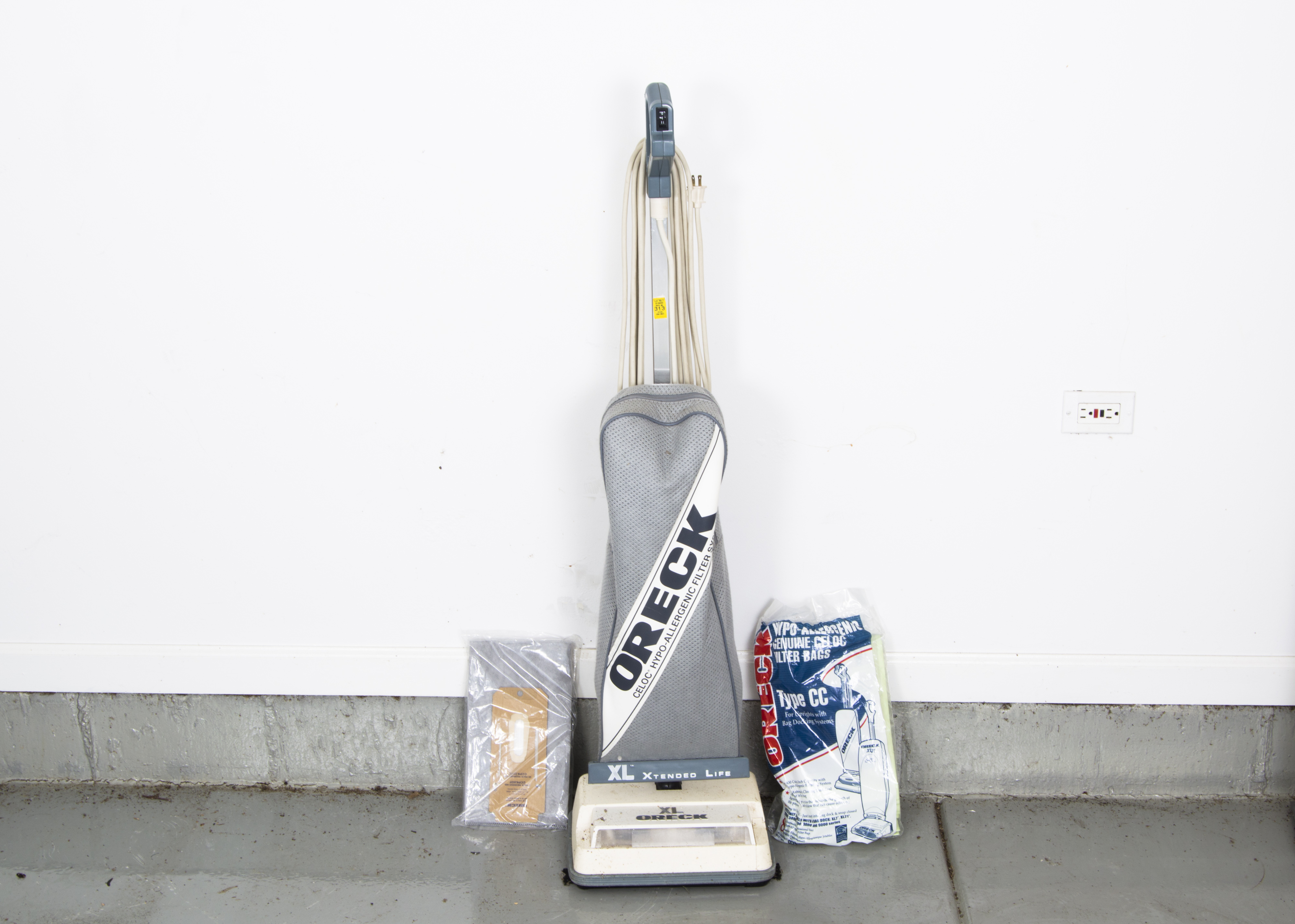 Oreck XL 9200 Upright Vacuum