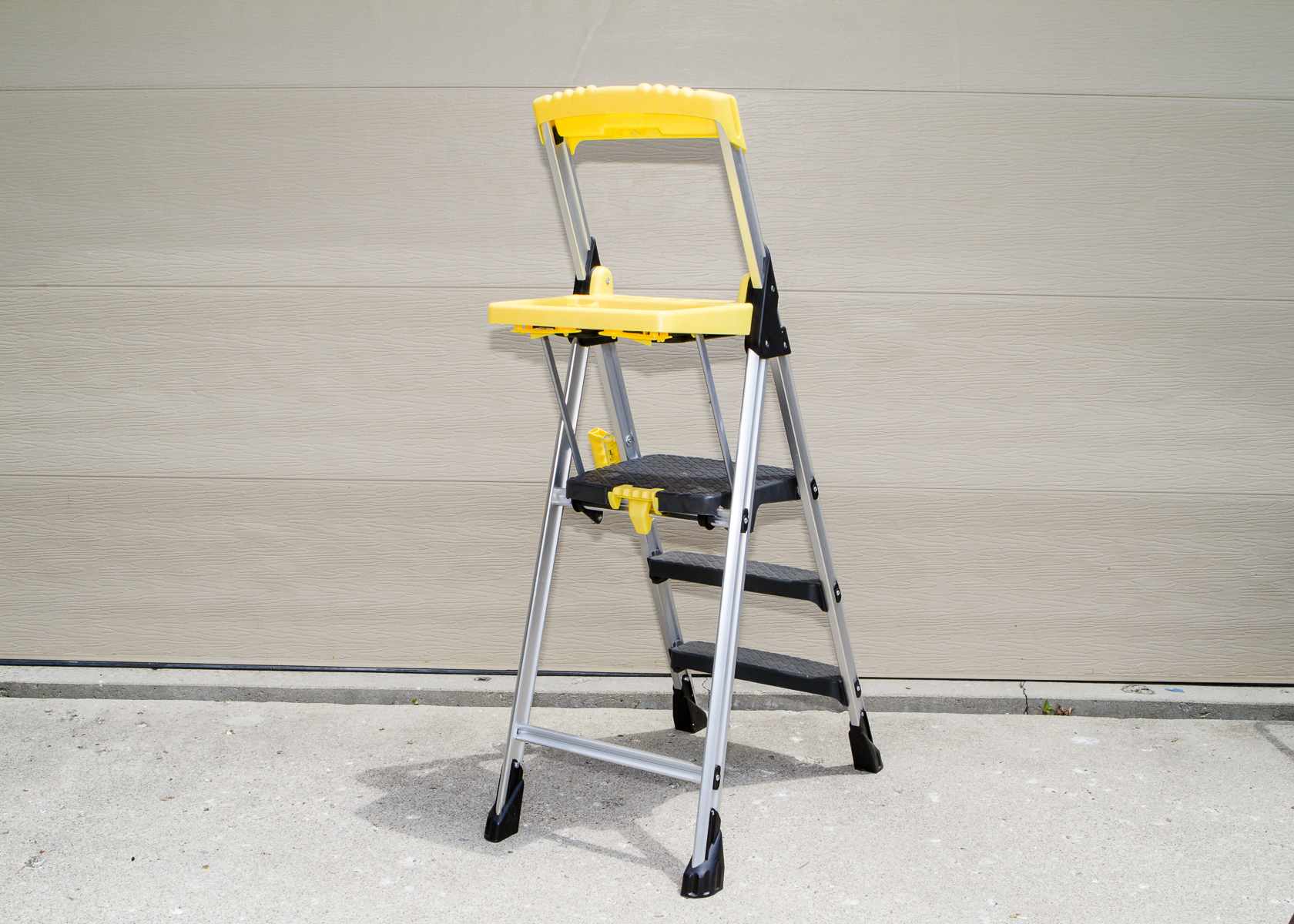 Cosco Tall Step Stool Ladder 5'9"