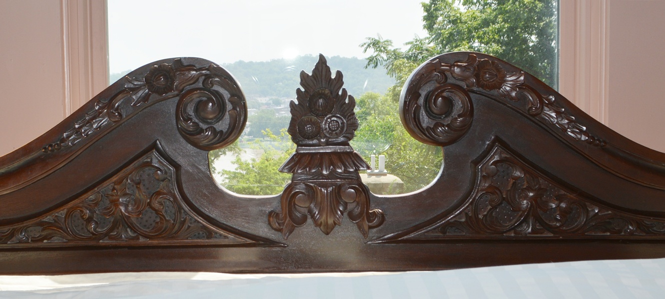 Chippendale Style Four Poster King Size Mahogany Bed