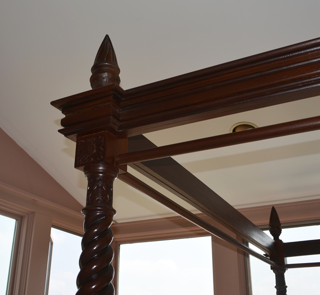 Chippendale Style Four Poster King Size Mahogany Bed