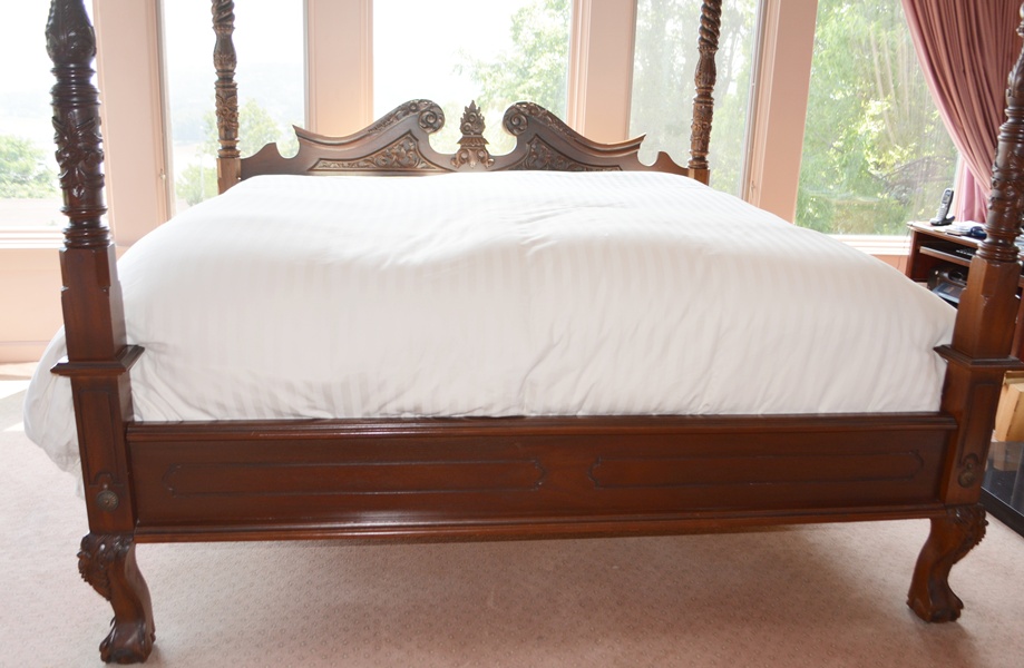 Chippendale Style Four Poster King Size Mahogany Bed
