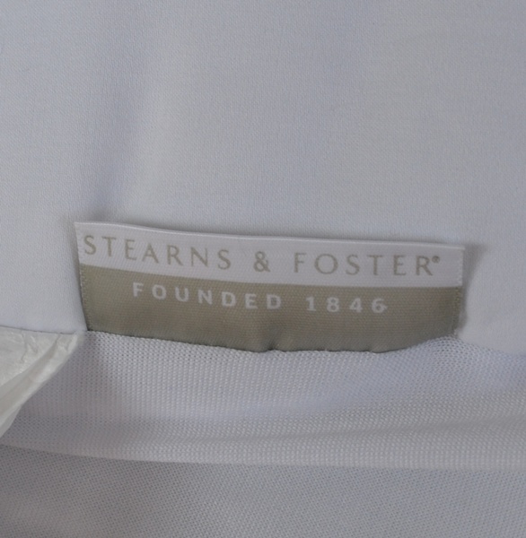 Simmons Beautyrest King Mattress and Box Springs With Plush Pad