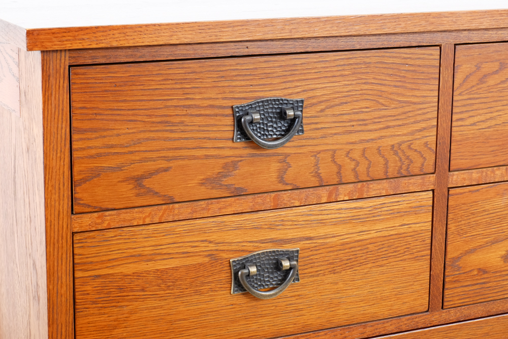 Thomasville Oak Mission Style Chest of Drawers