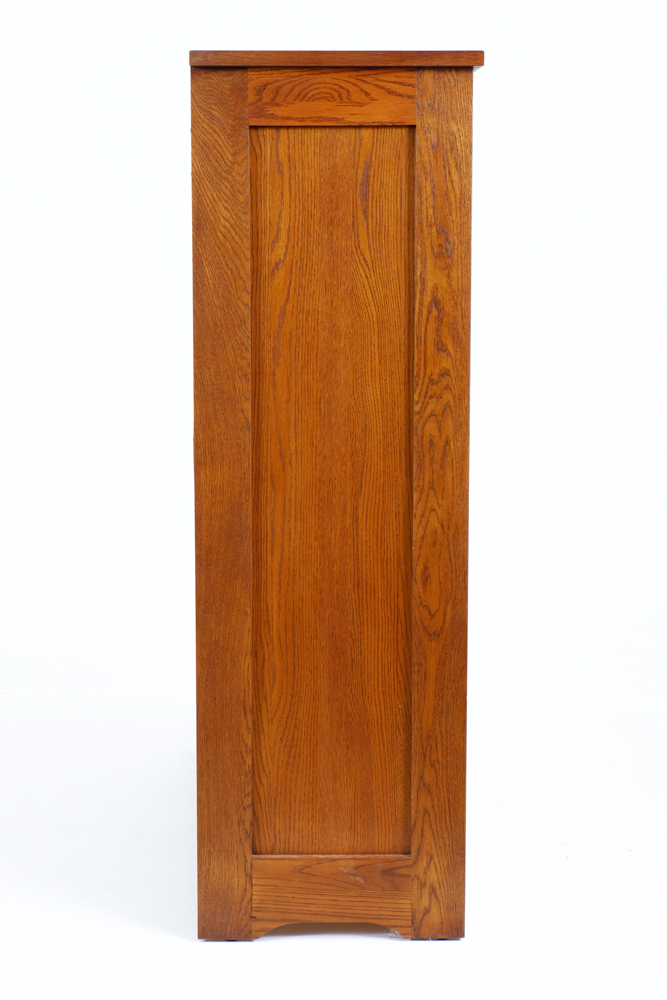 Thomasville Oak Mission Style Chest of Drawers