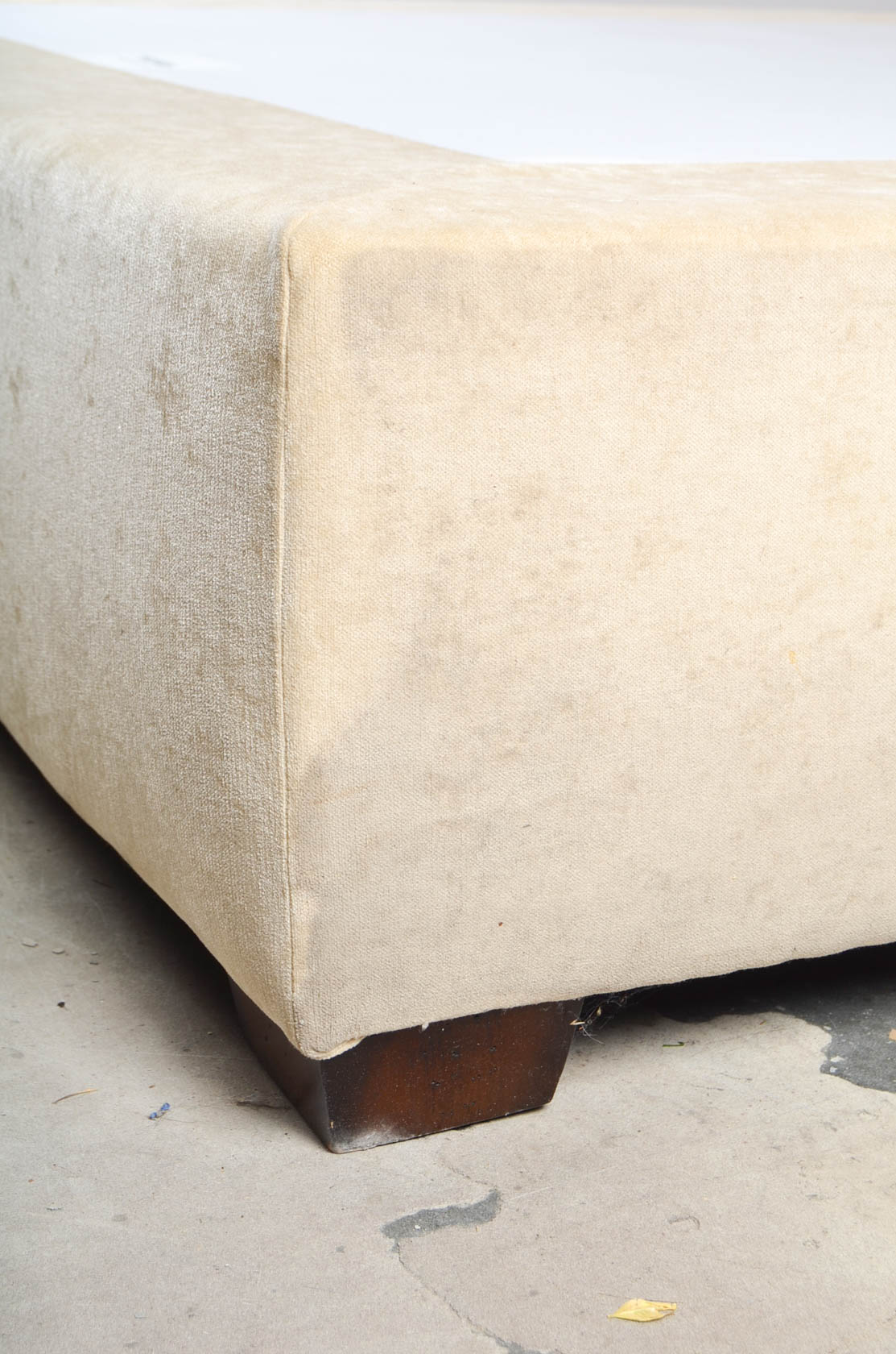 Queen Size Mitchell Gold & Bob Williams Platform Bed