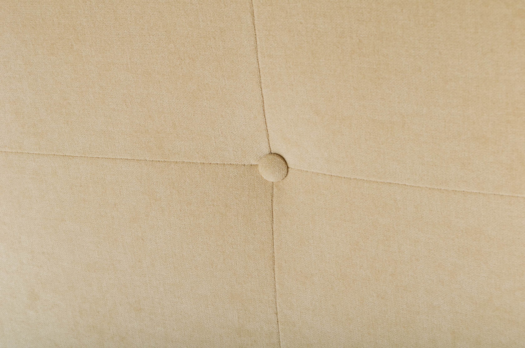 Queen Size Mitchell Gold & Bob Williams Platform Bed