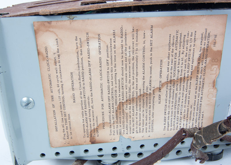 Vintage Zenith Delux Clock Radio