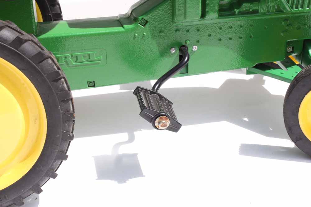 ERTL John Deere 7600 Pedal Tractor and Trailer