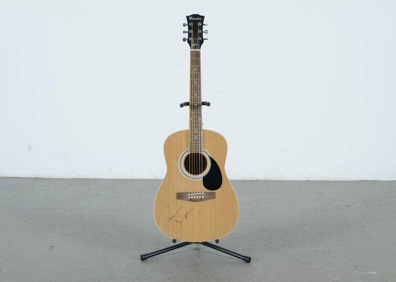 Gibson Acoustic Guitar Signed by Darius Rucker