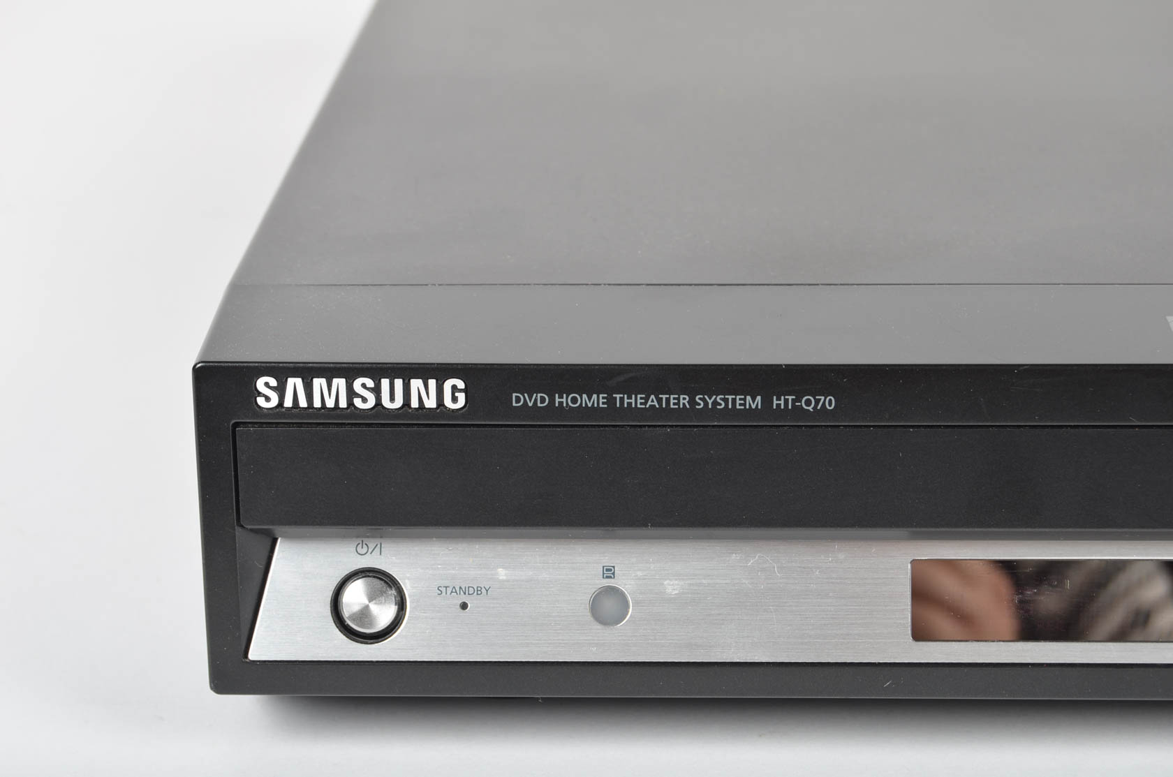 Samsung DVD Home Theater System HT-Q70