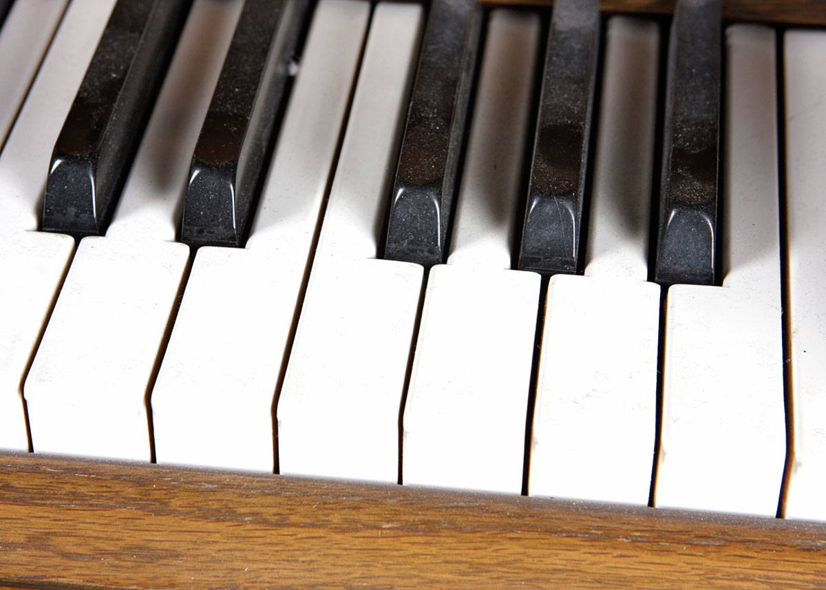 Wurlitzer Upright Oak Piano