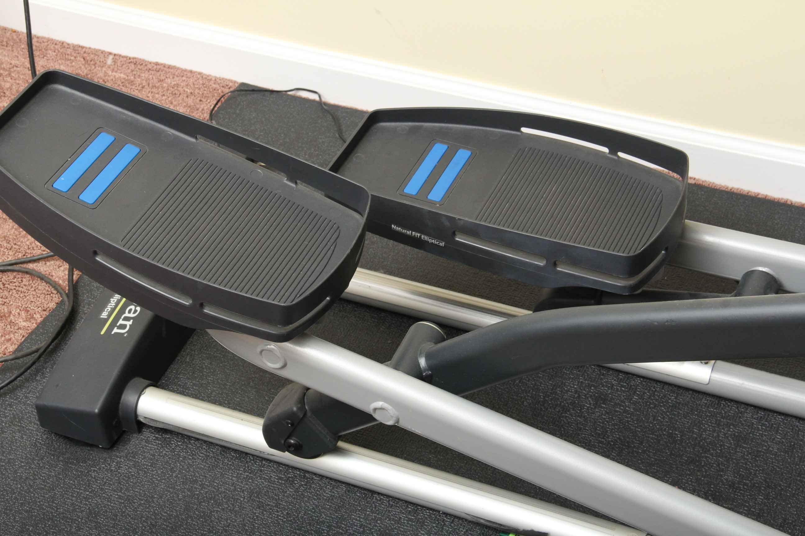 LifeSpan EL 3000 Natural Fit Elliptical