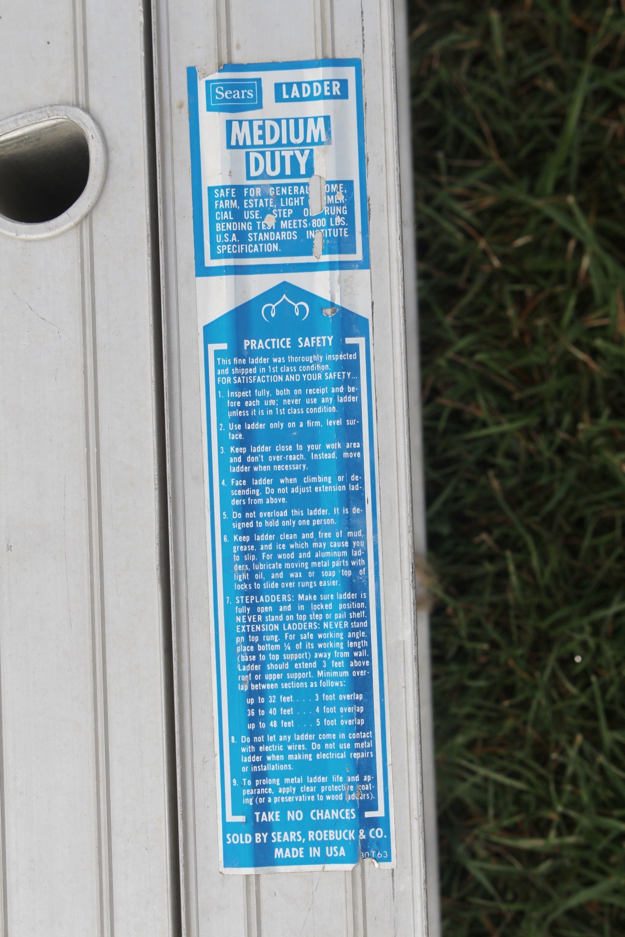 Sears Medium Duty 28' Aluminum Extension Ladder