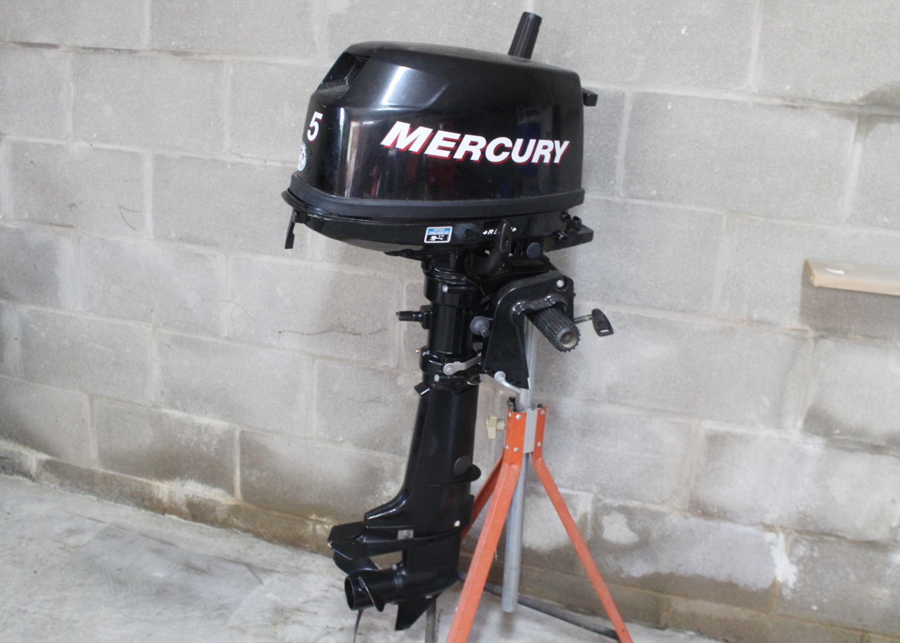 Mercury 5 HP Four Stroke Boat Motor