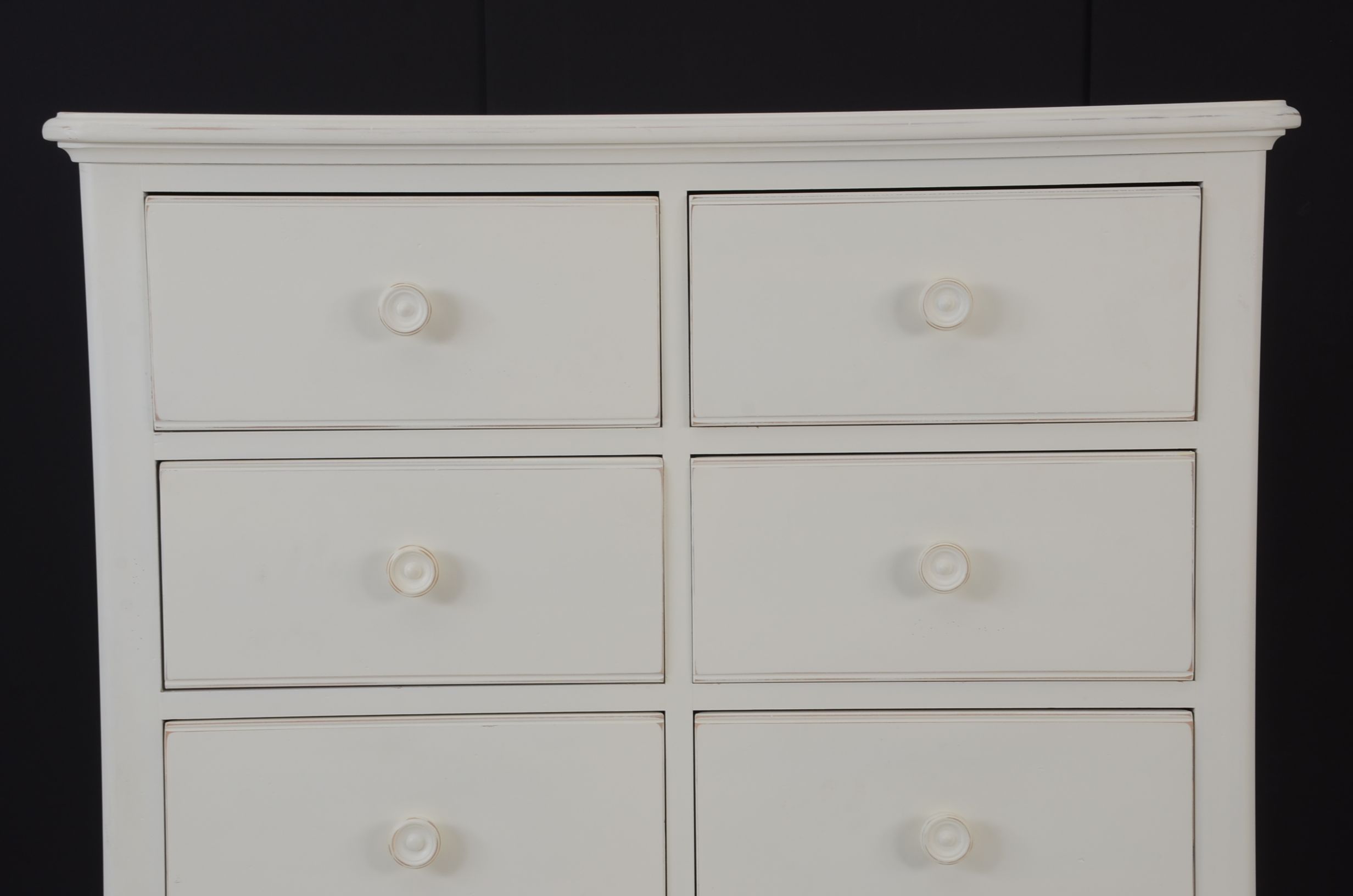 Lexington Seaside Retreat Chest