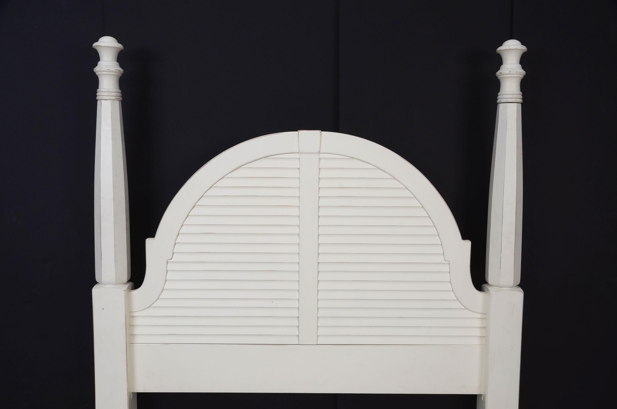 Lexington Seaside Retreat Four-Poster Bed Frame