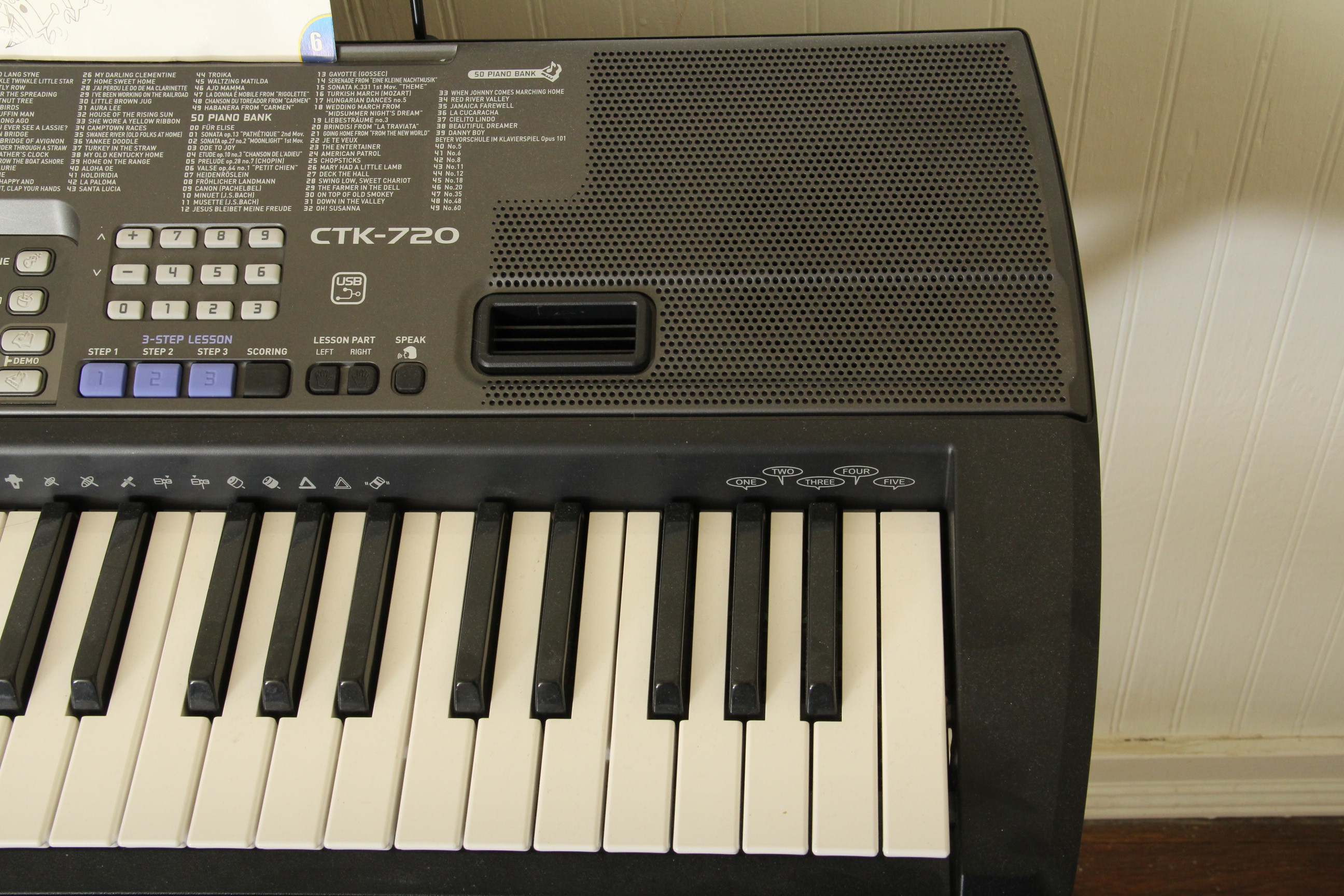 Casio CTK-720 61-Key Portable Keyboard