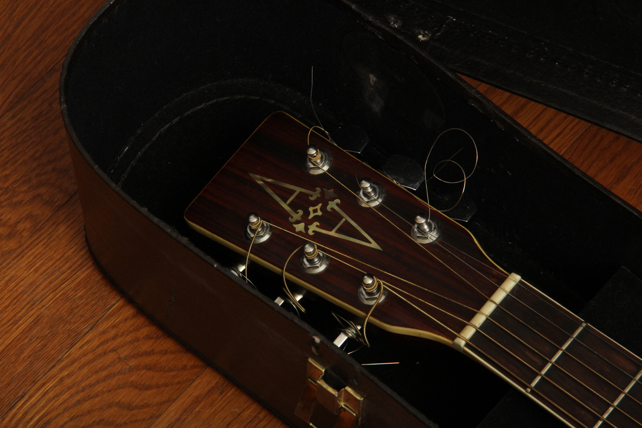 Alvarez Regent 5225 Acoustic Guitar