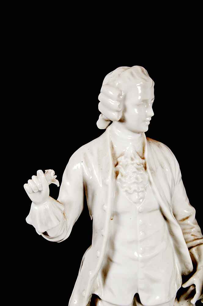 Colonial Figurine Lamp