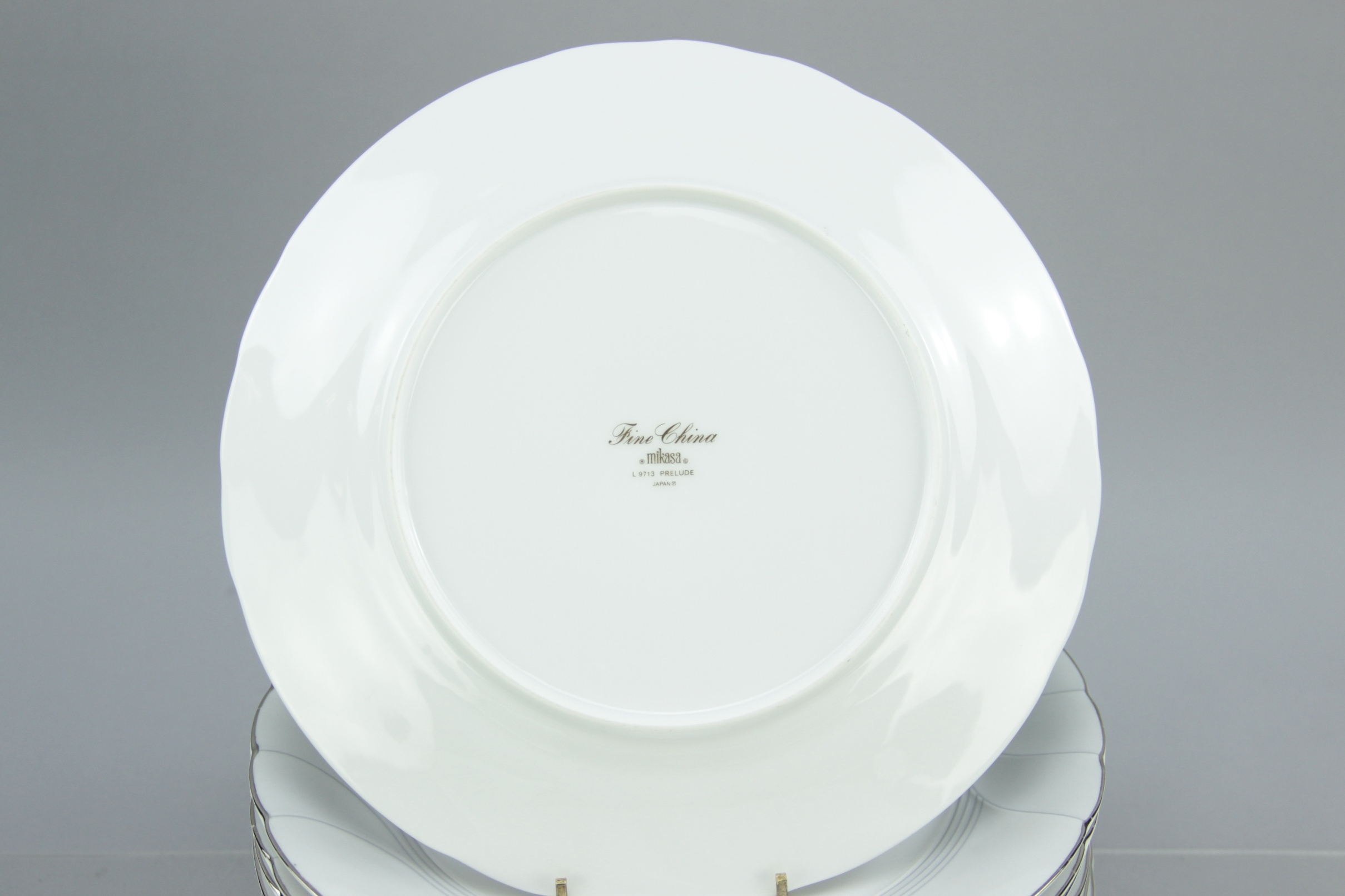 71-Piece Set of Mikasa "Prelude" China