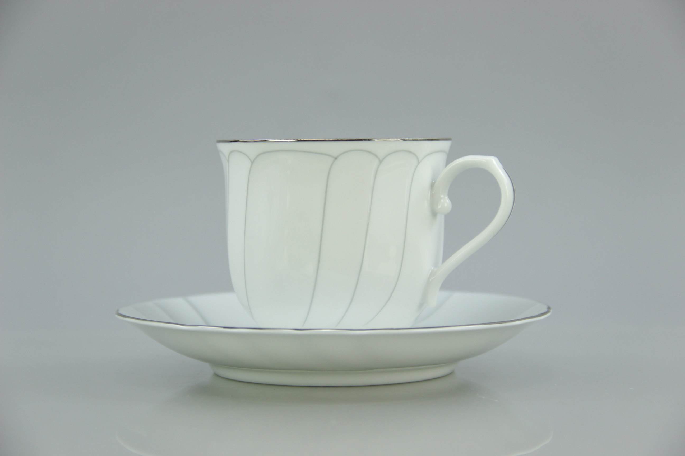 71-Piece Set of Mikasa "Prelude" China
