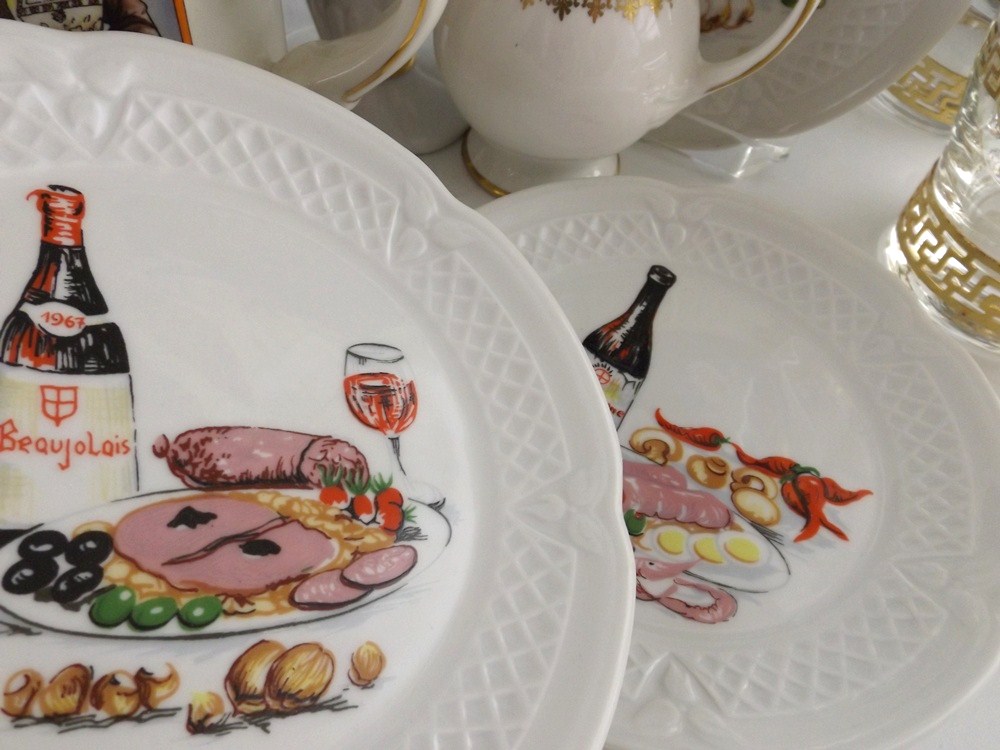 White and Gold Porcelain with French Plates, Henry VIII Teapot