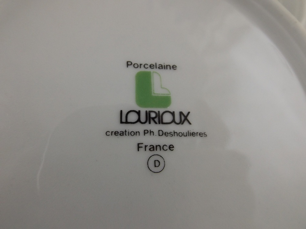 White and Gold Porcelain with French Plates, Henry VIII Teapot