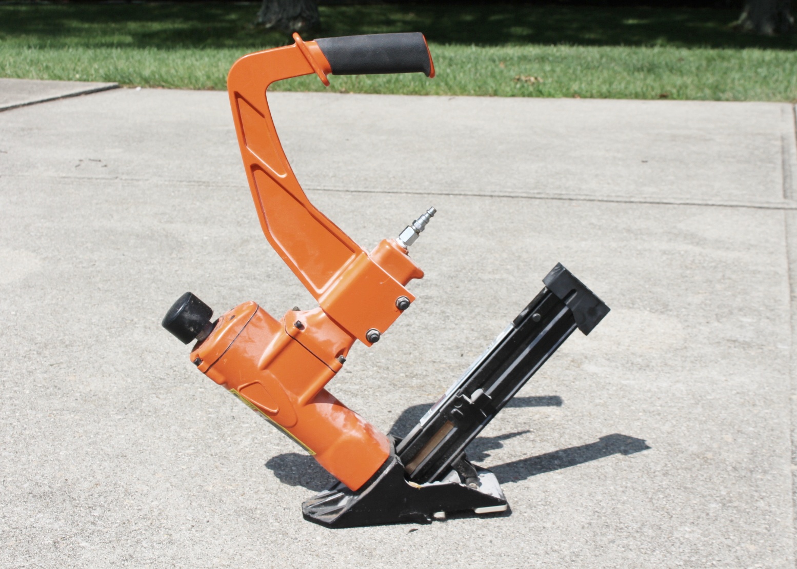 Central Pneumatic Floor Nailer and Nails