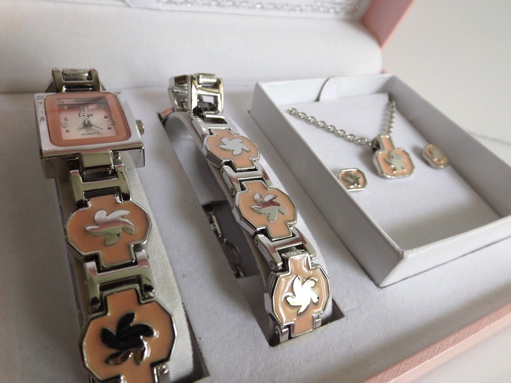 Lize Boxed Jewelry Set