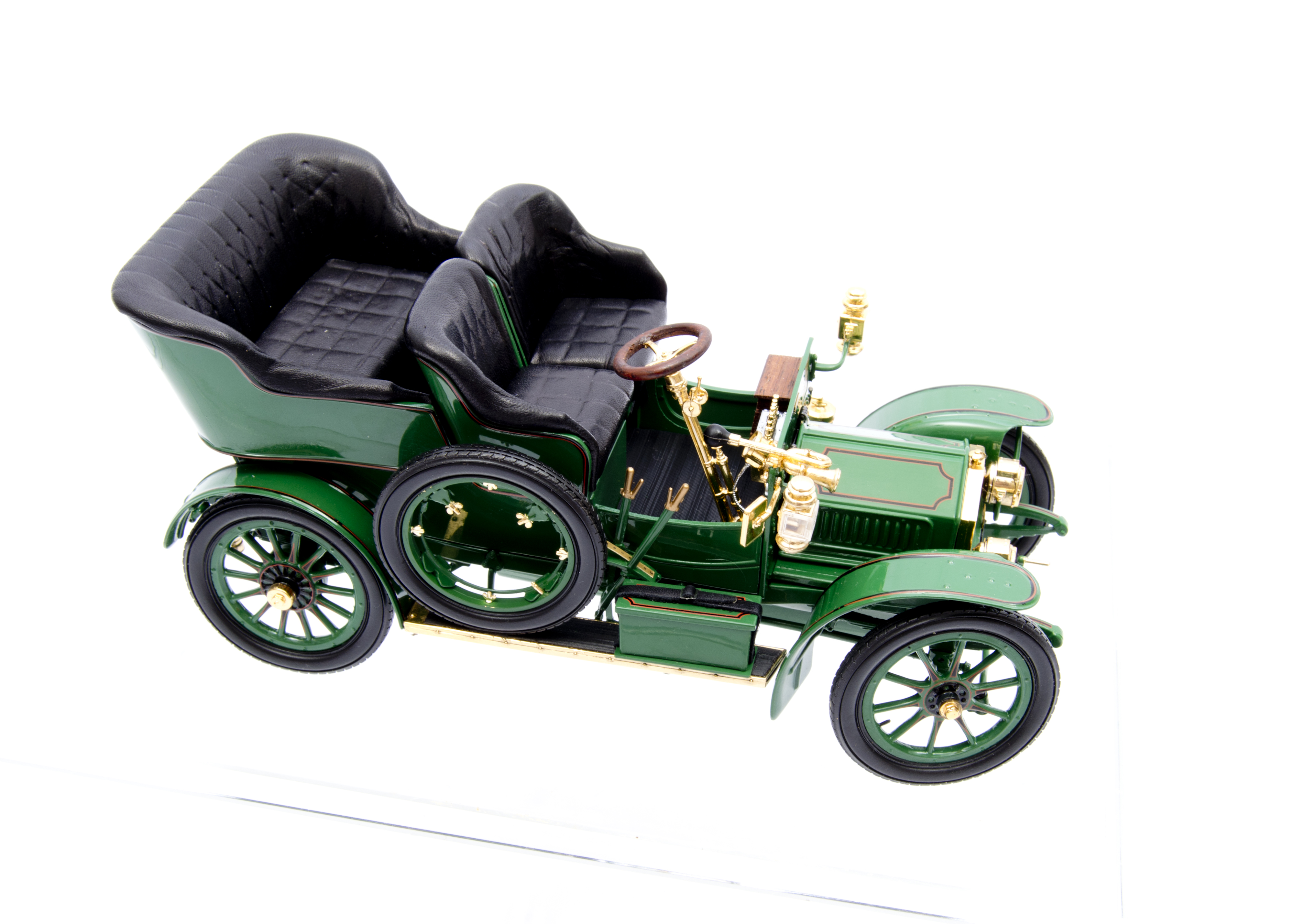 Franklin Mint 1:16 1905 "Little Sue" Rolls Royce Diecast Car