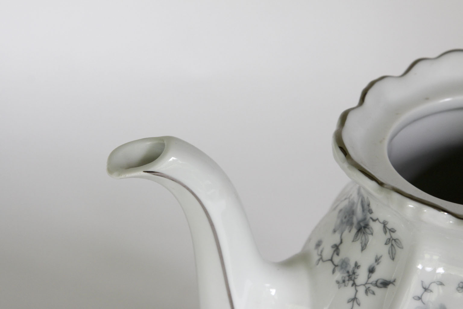 Johann Haviland Blue Garland Dinner Set