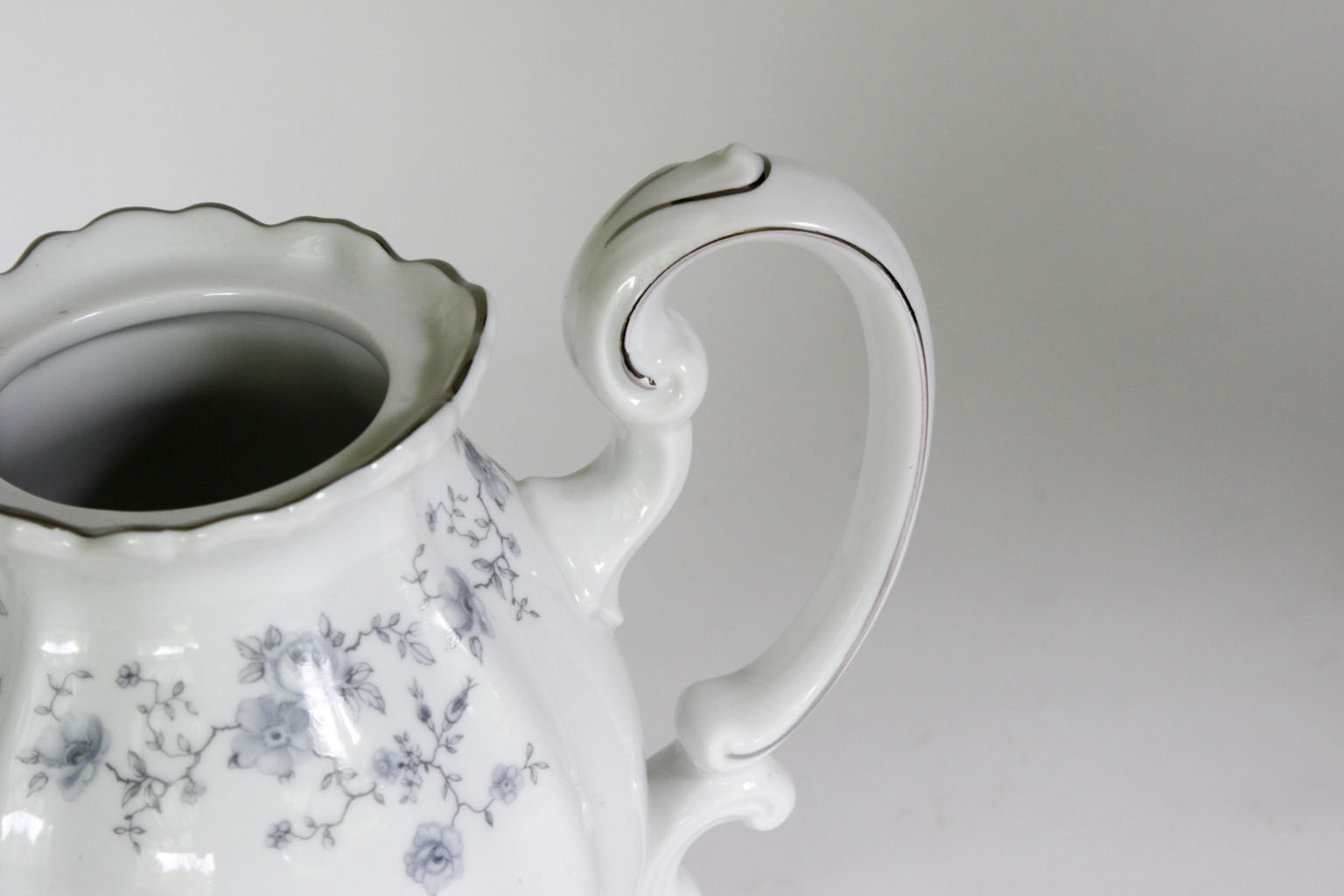 Johann Haviland Blue Garland Dinner Set