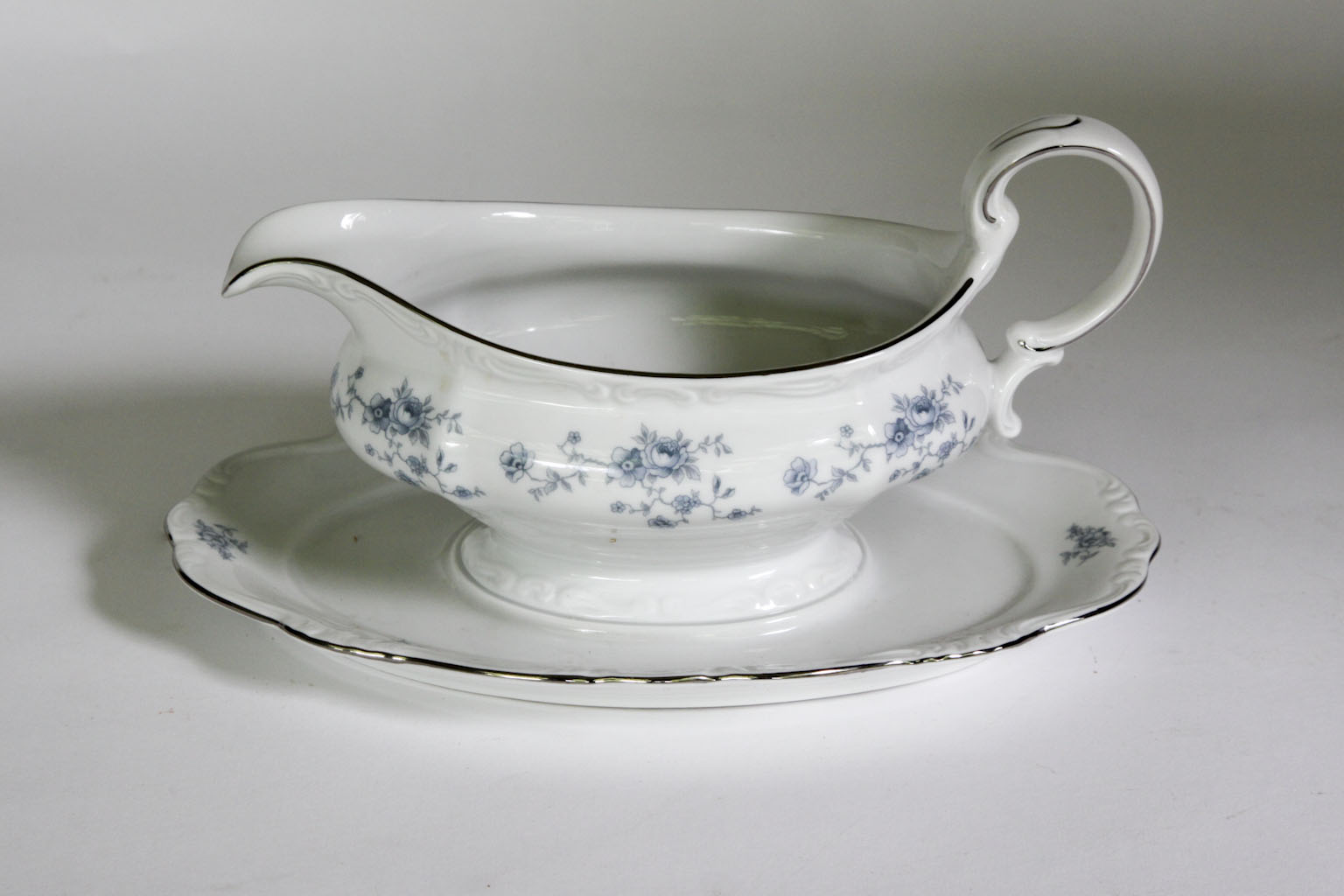 Johann Haviland Blue Garland Dinner Set