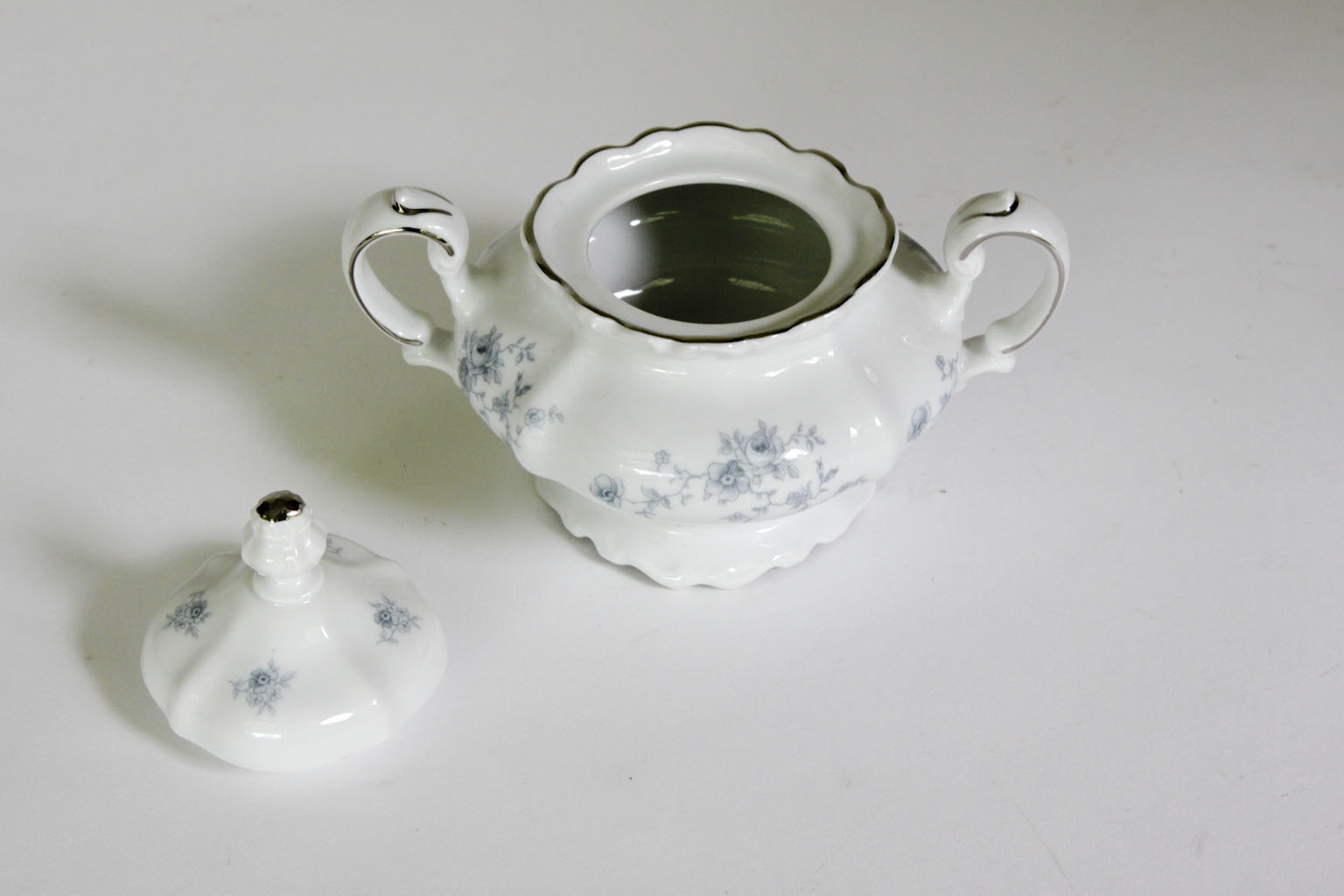 Johann Haviland Blue Garland Dinner Set