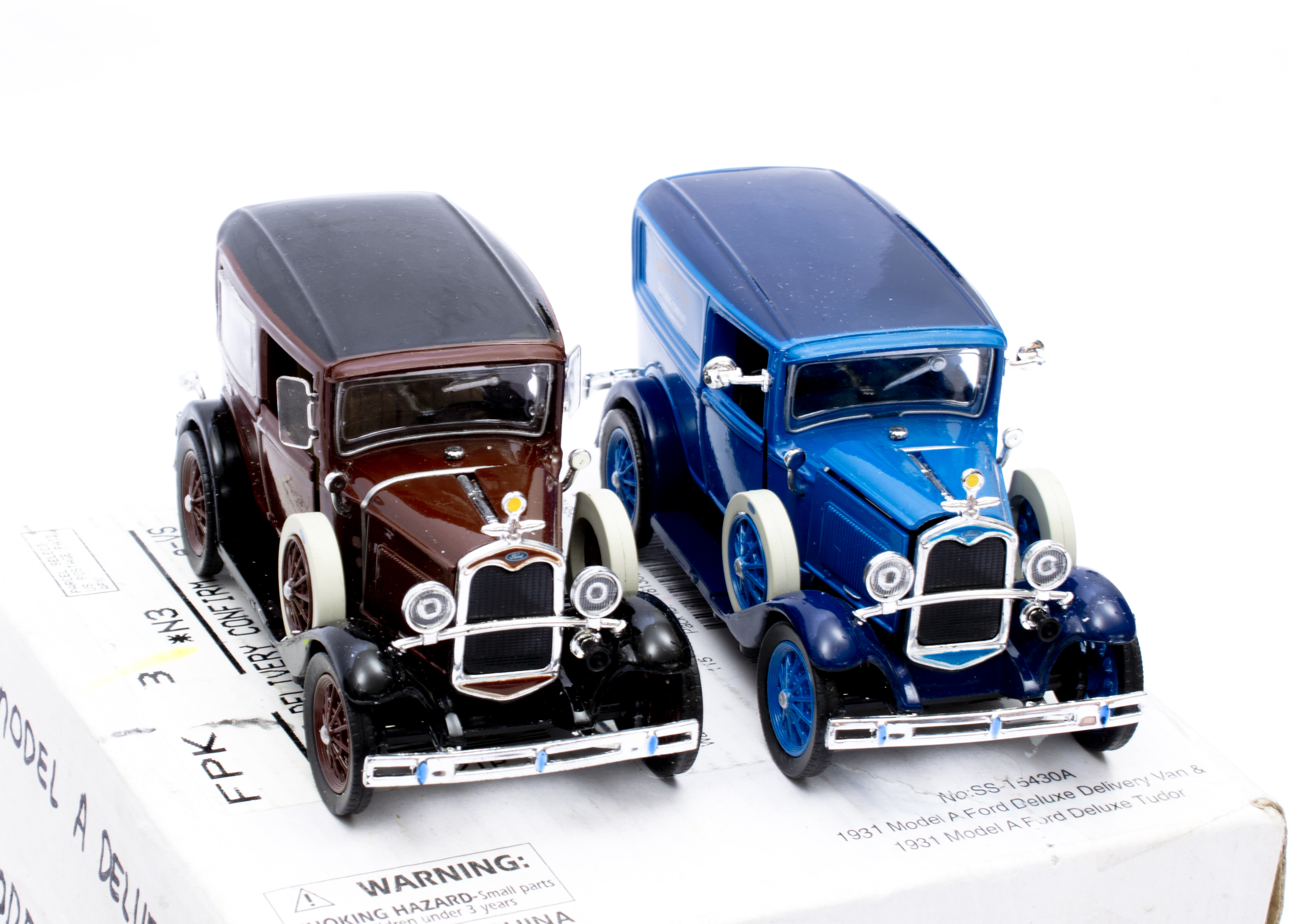 National Motor Museum Mint "Golden Age of Ford" 1:32 Model Cars