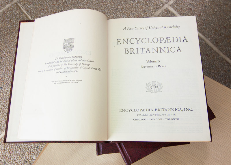 Complete 1960 Encyclopedia Britannica Collection and Bookshelf