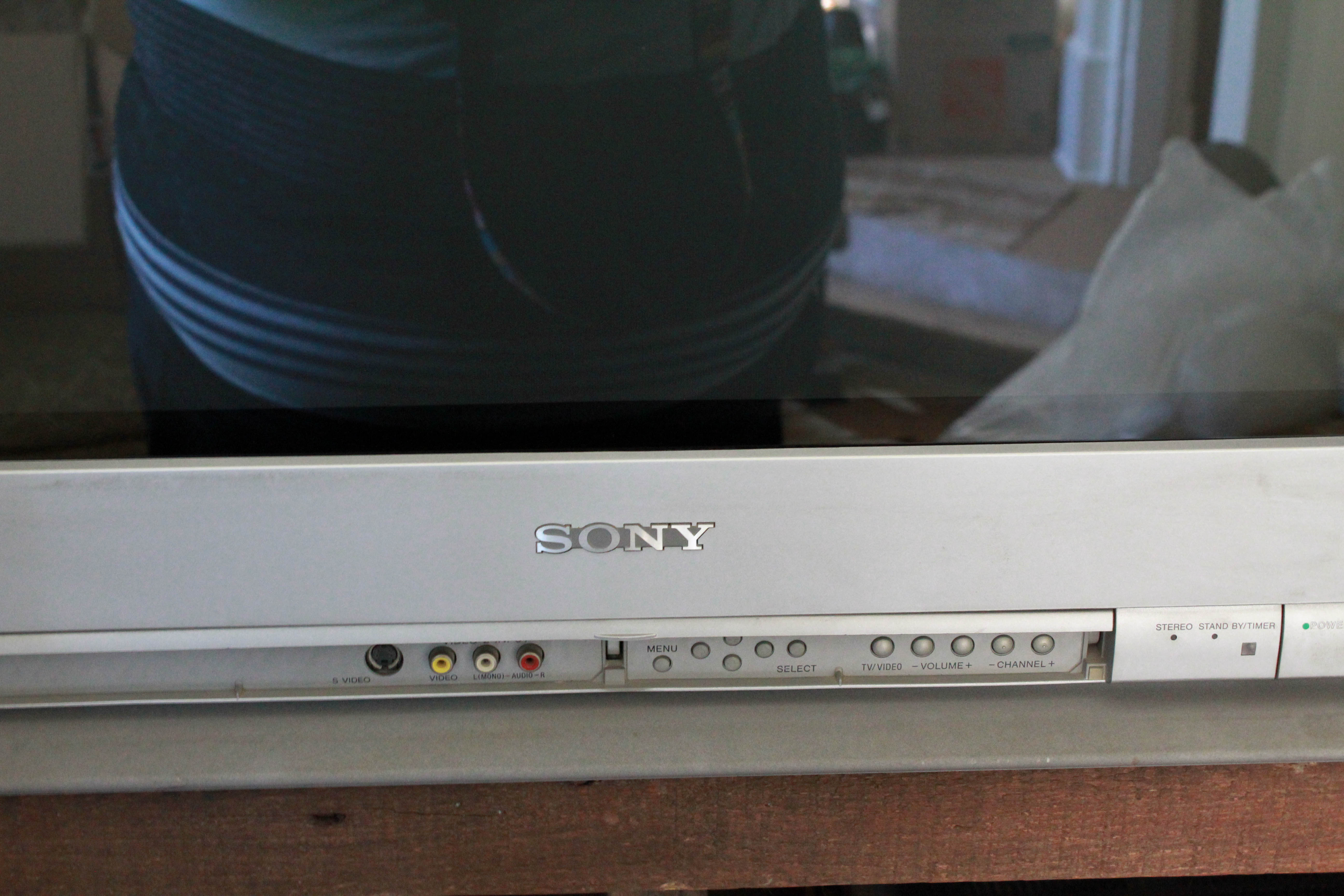 Sony Trinitron 34 Inch Television