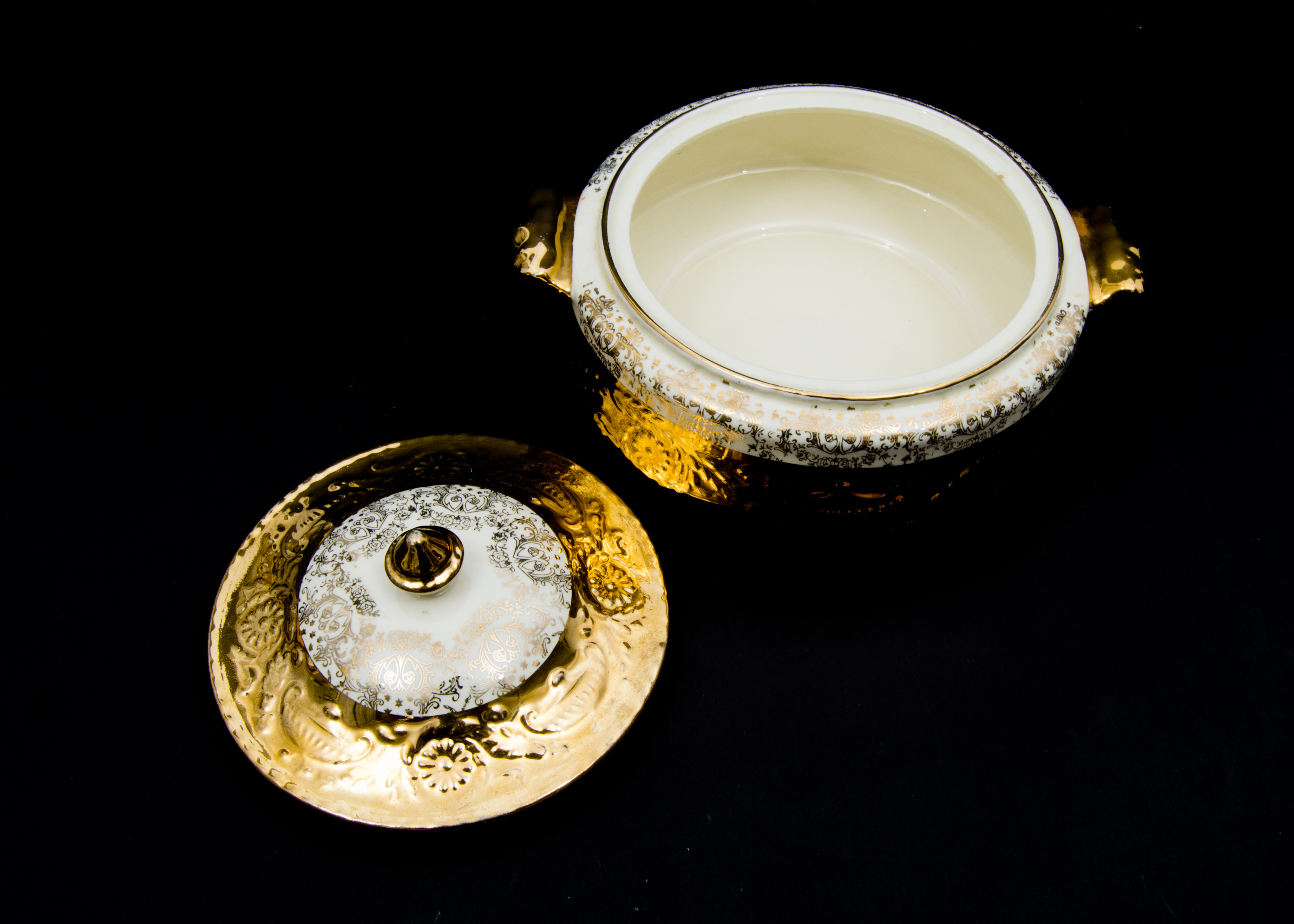 1930s 22 Karat Gold China Set - "Adam Antique" by Steubenville