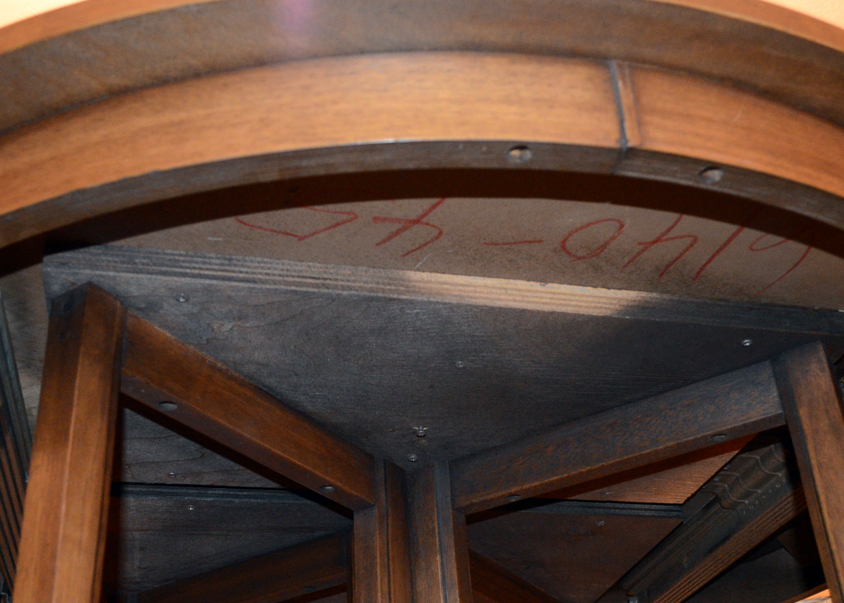 Broyhill Brasilia Dining Table