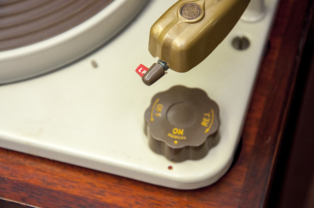 Capehart Phonograph/Radio