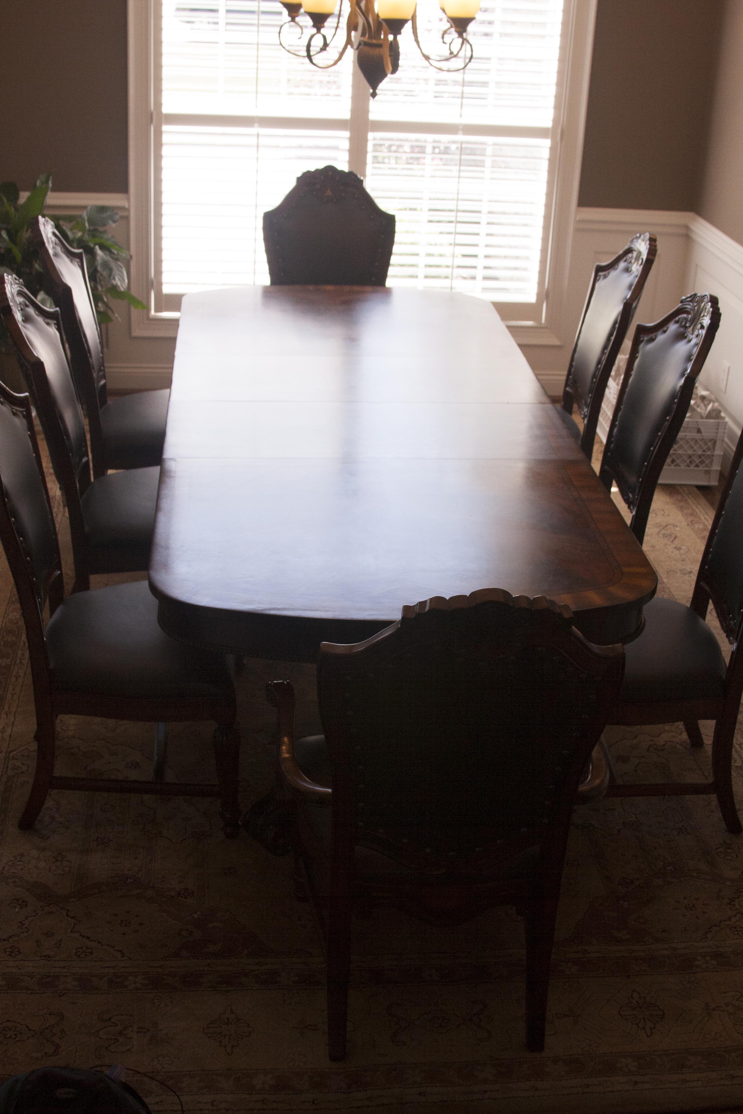 Broyhill Dining Table and Chairs