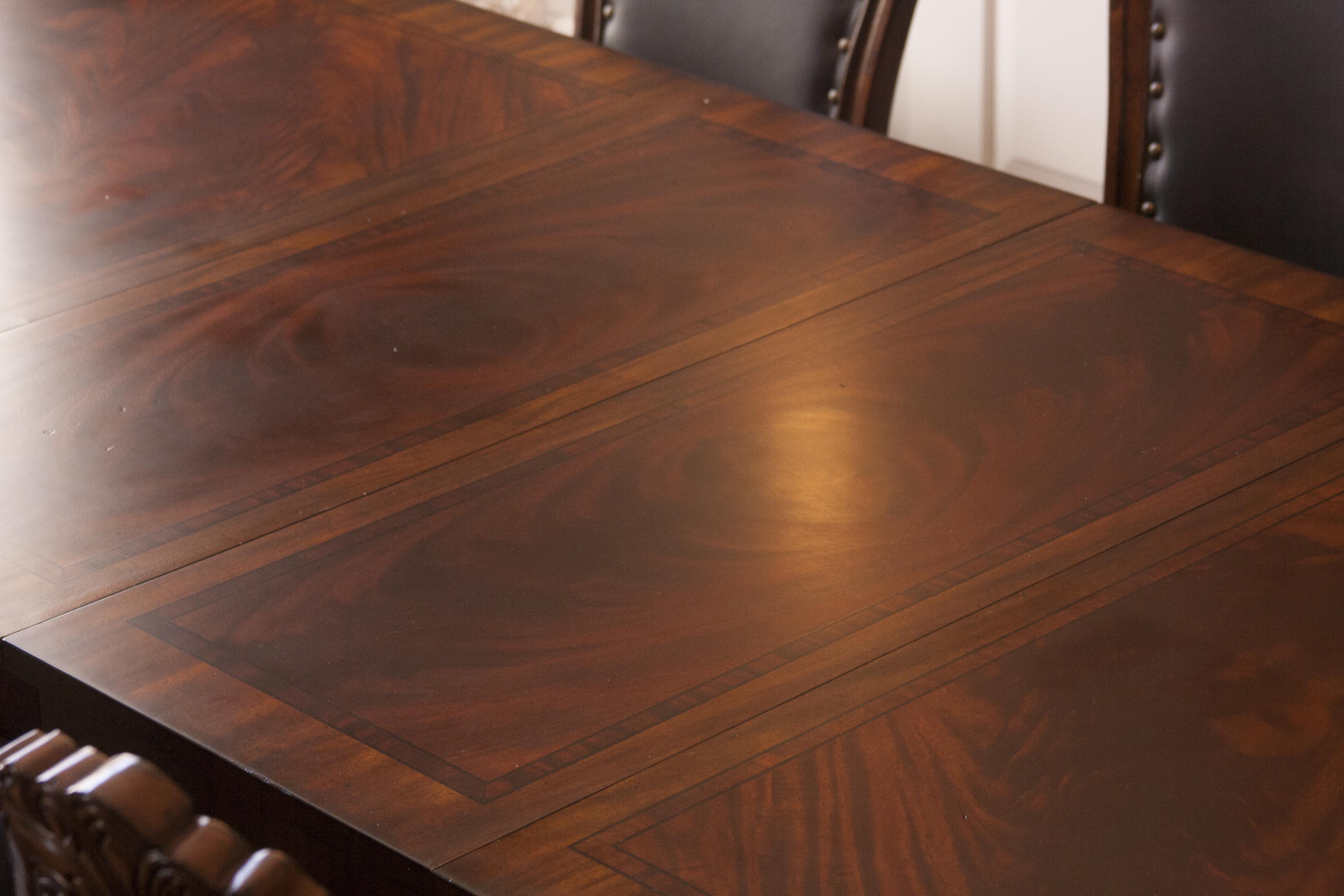 Broyhill Dining Table and Chairs