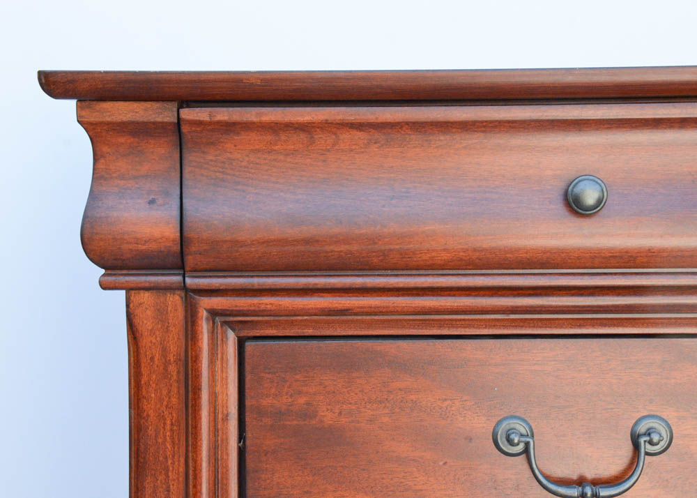 Rotating Chest of Drawers