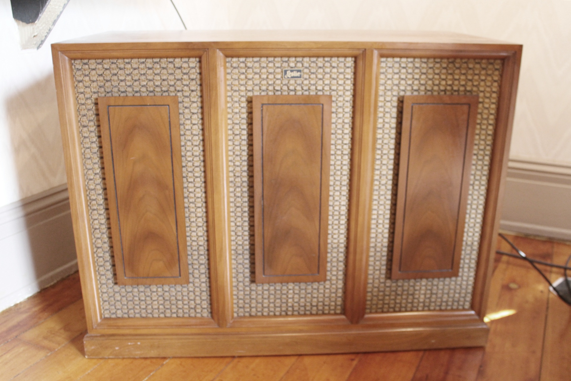 Conn Theater Organ Model 640 and Leslie Speaker