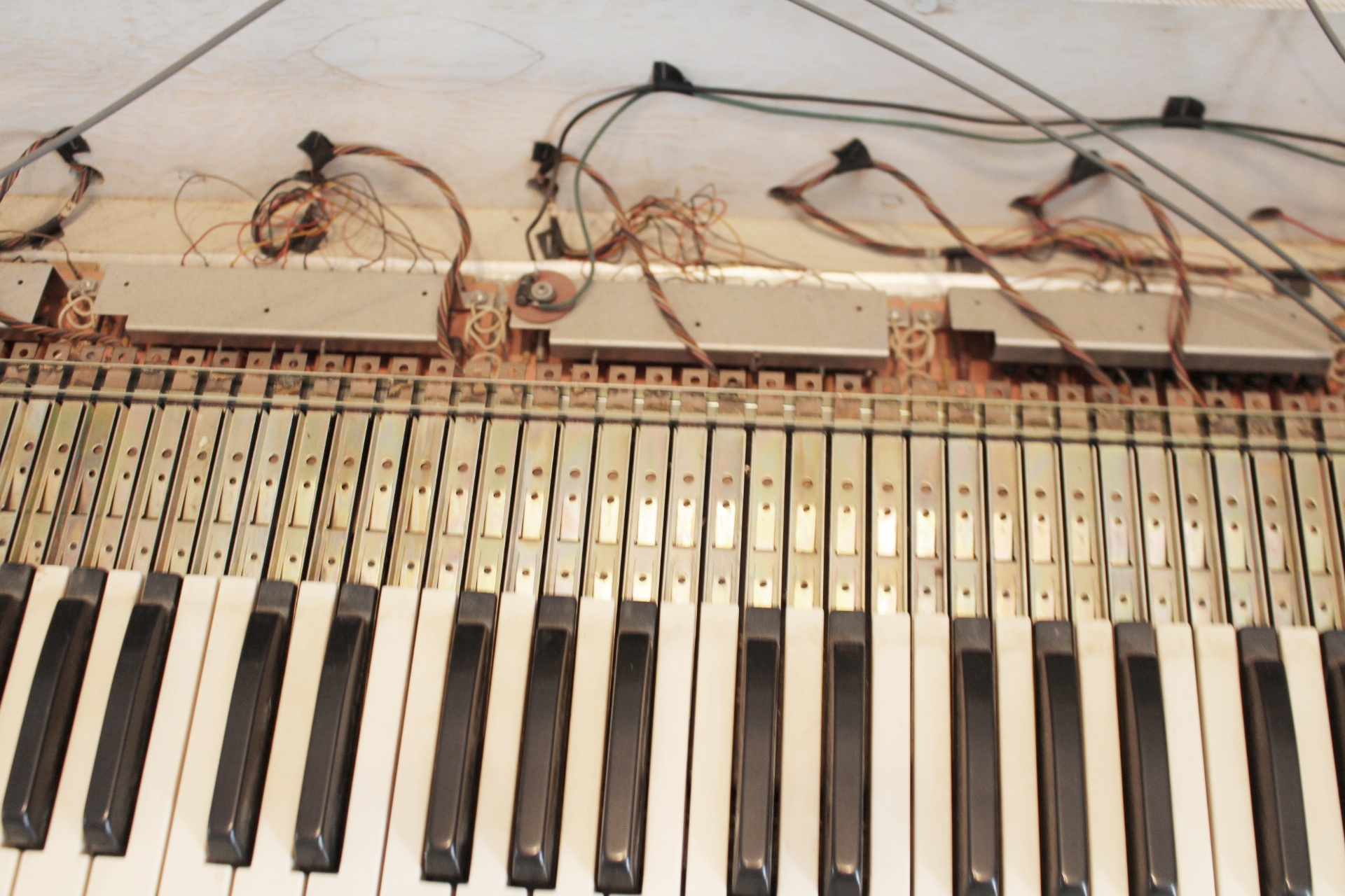 Conn Theater Organ Model 640 and Leslie Speaker
