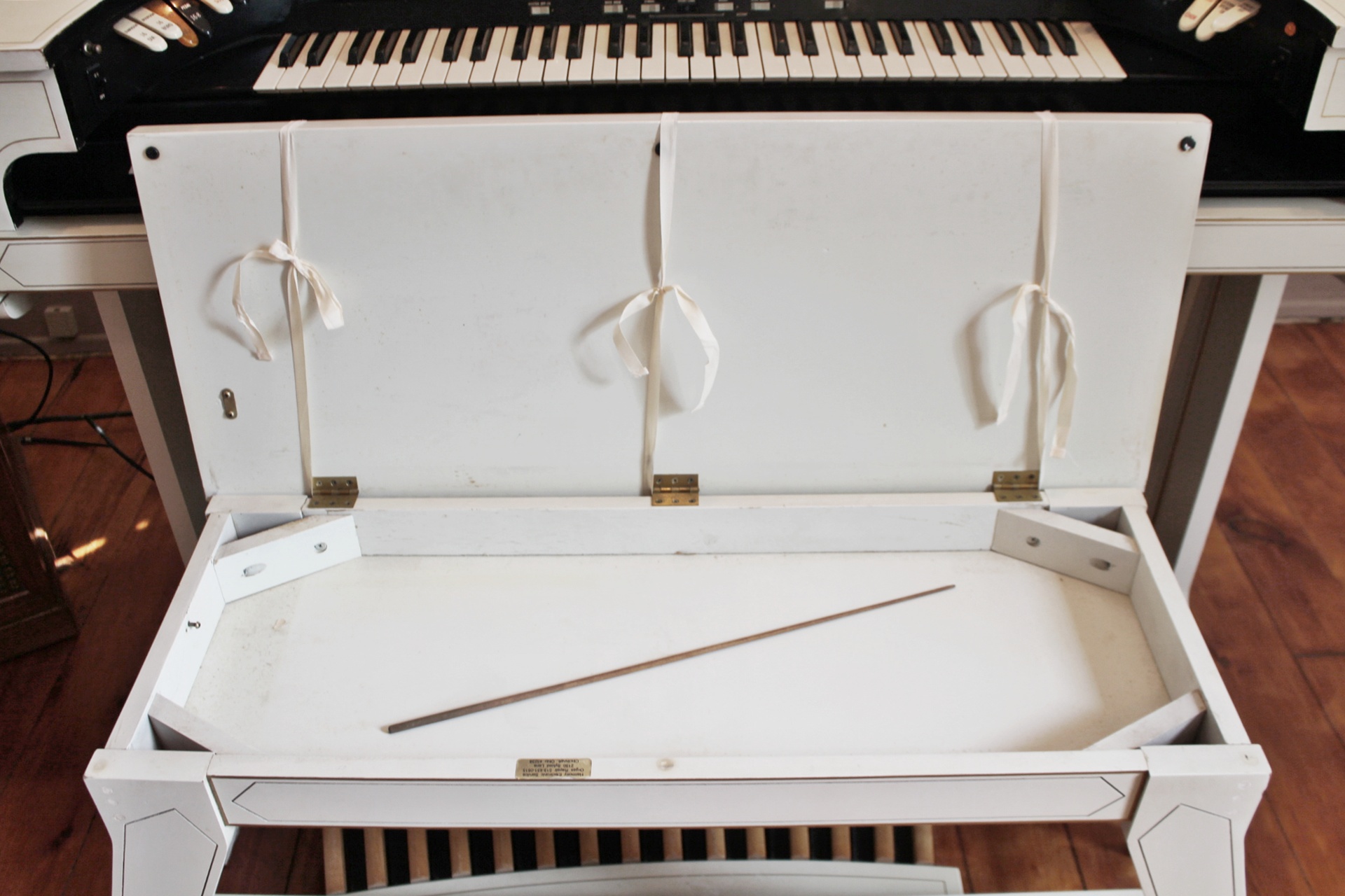 Conn Theater Organ Model 640 and Leslie Speaker